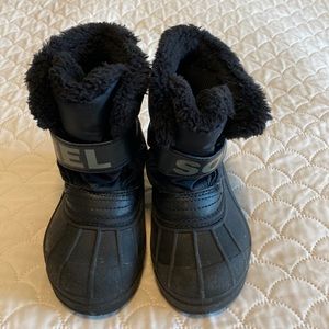 Boys size 10 Sorel snow boots